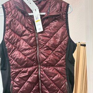 Calvin Klein Women's Maroon Quilted Vest